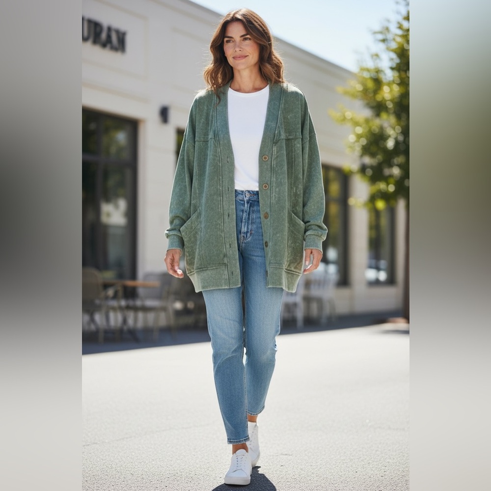 Elegant Green Button-Up Cardigan